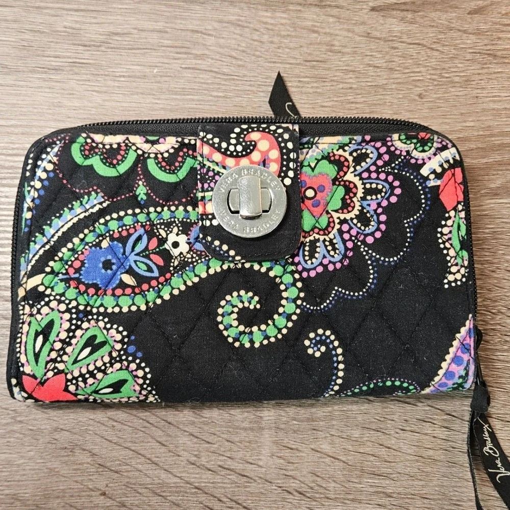Vera Bradley Night and Day Paisley Quilted Turn Lock Zip Around Wallet Black